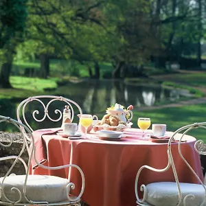 Chateau De Rigny Hotel